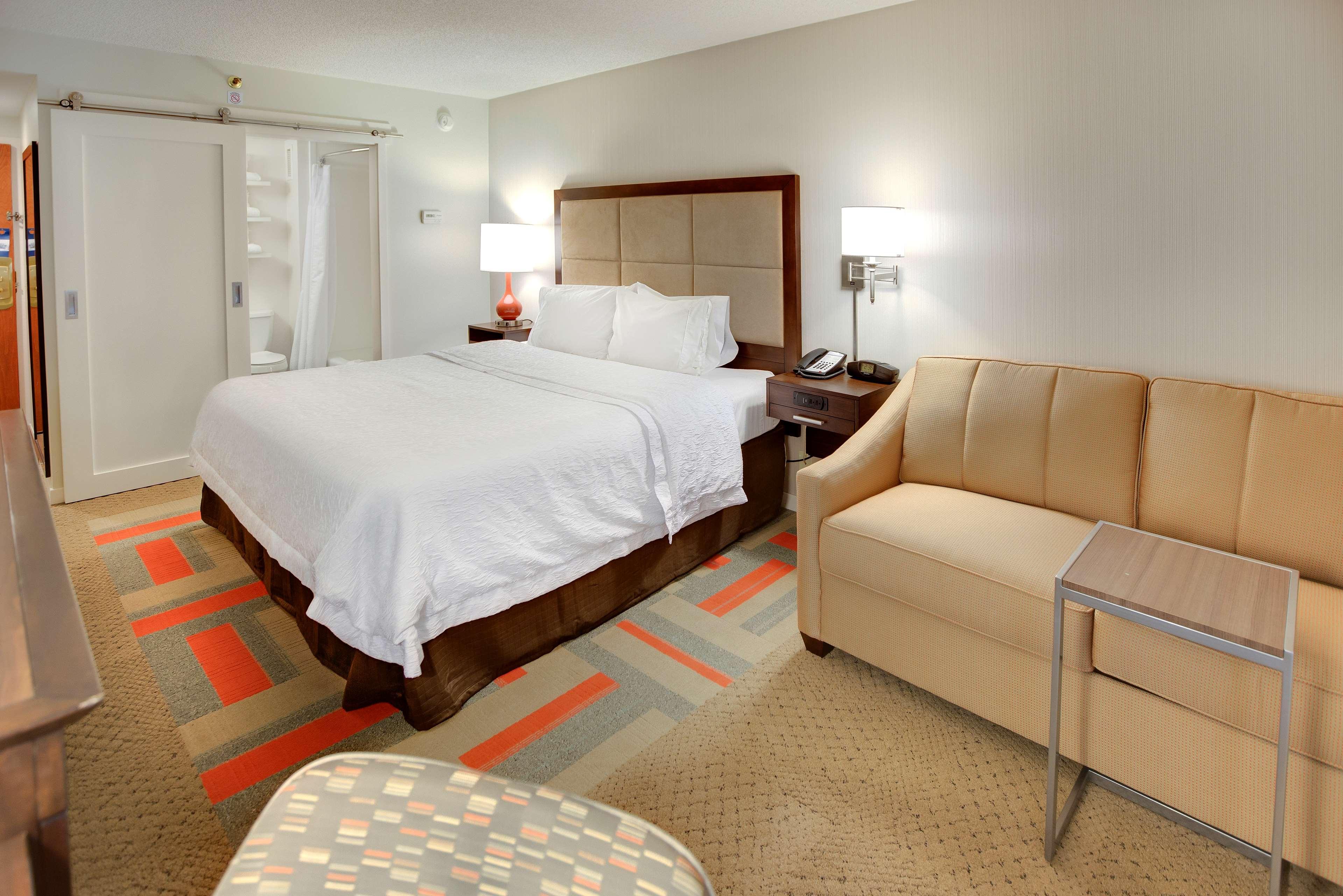 Hampton Inn Harrisonburg - University Exterior photo