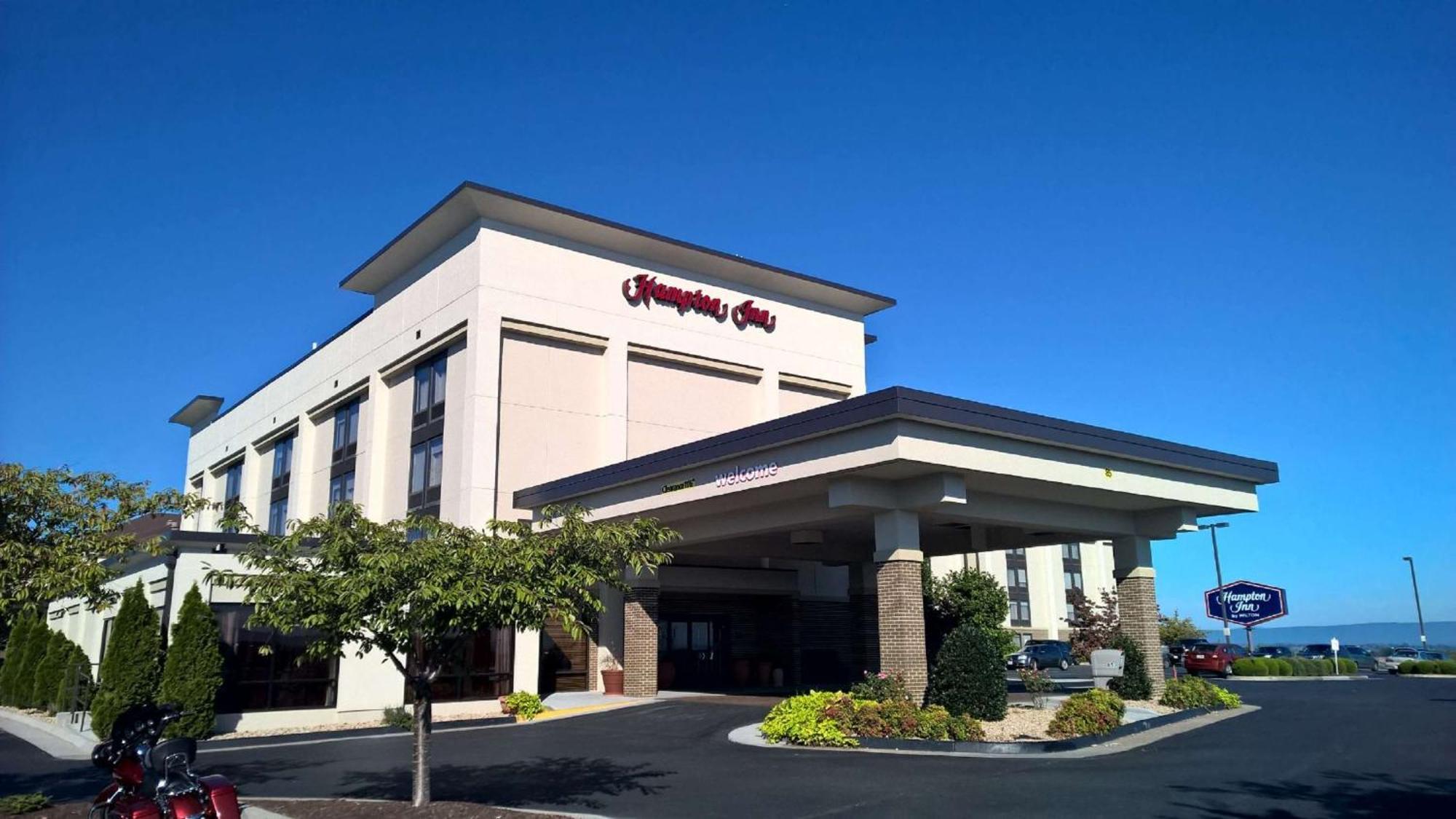 Hampton Inn Harrisonburg - University Exterior photo