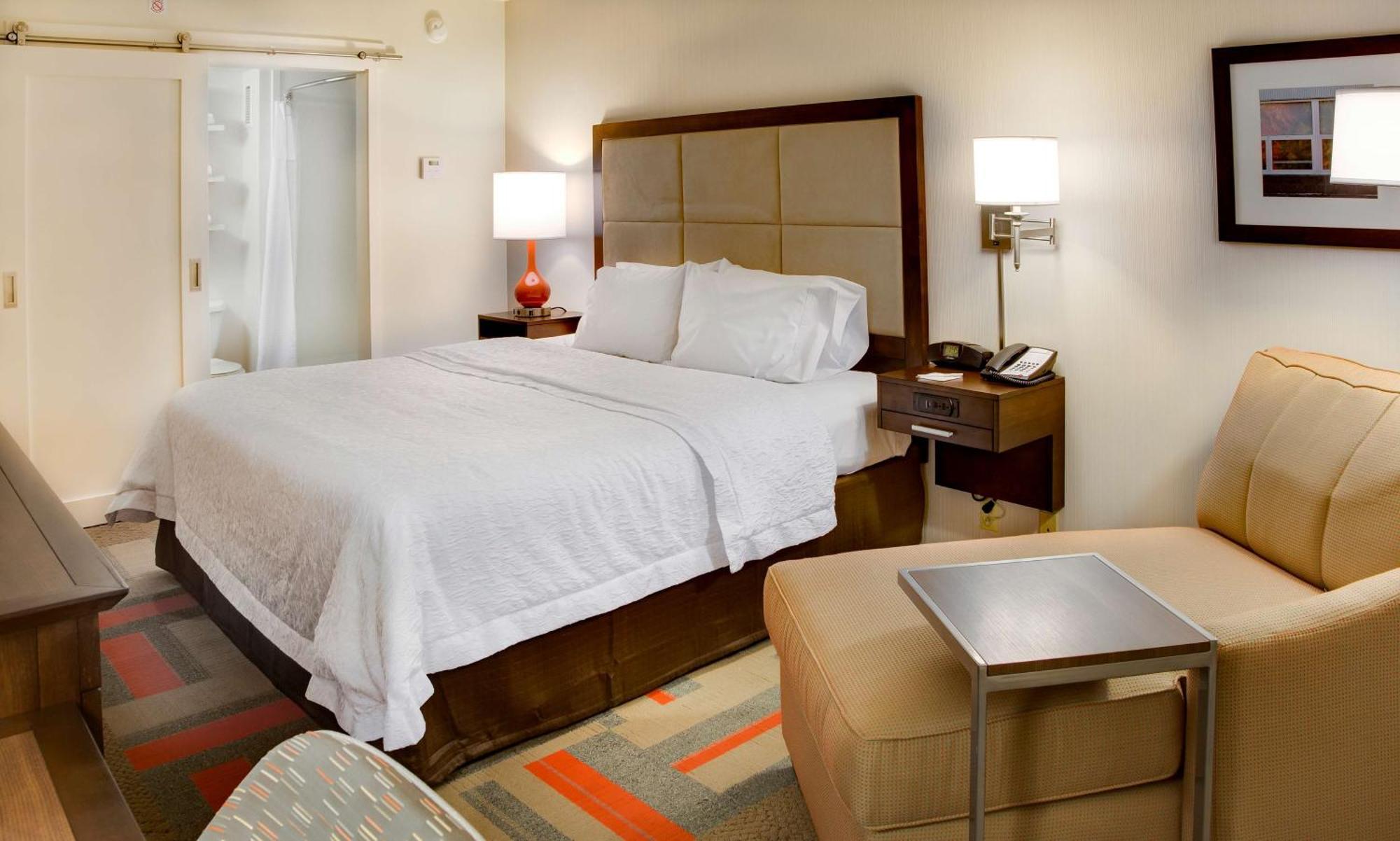 Hampton Inn Harrisonburg - University Exterior photo