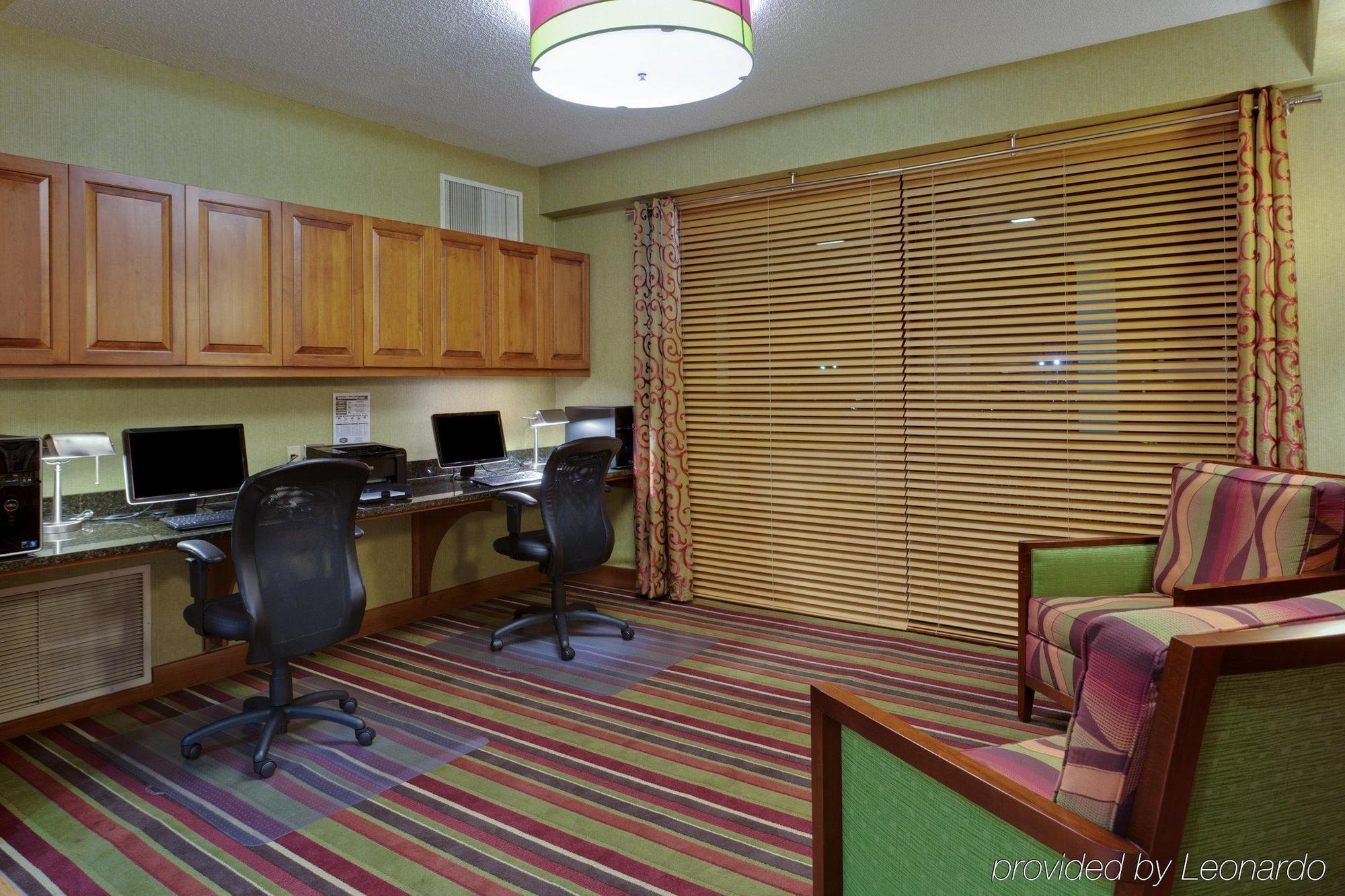 Hampton Inn Harrisonburg - University Business photo