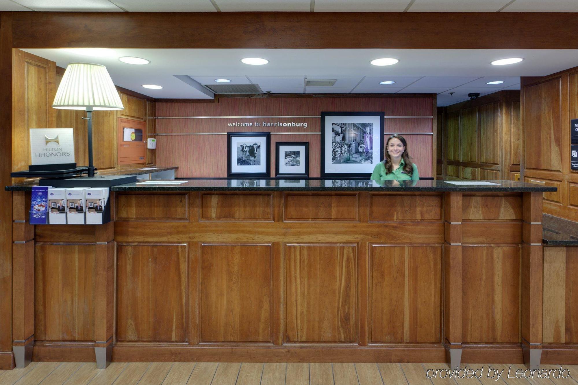 Hampton Inn Harrisonburg - University Interior photo