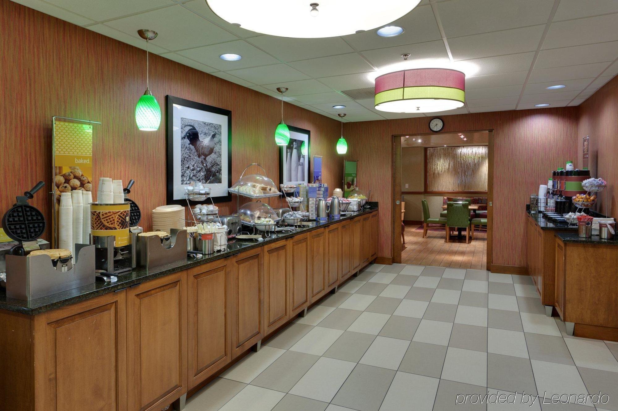 Hampton Inn Harrisonburg - University Restaurant photo